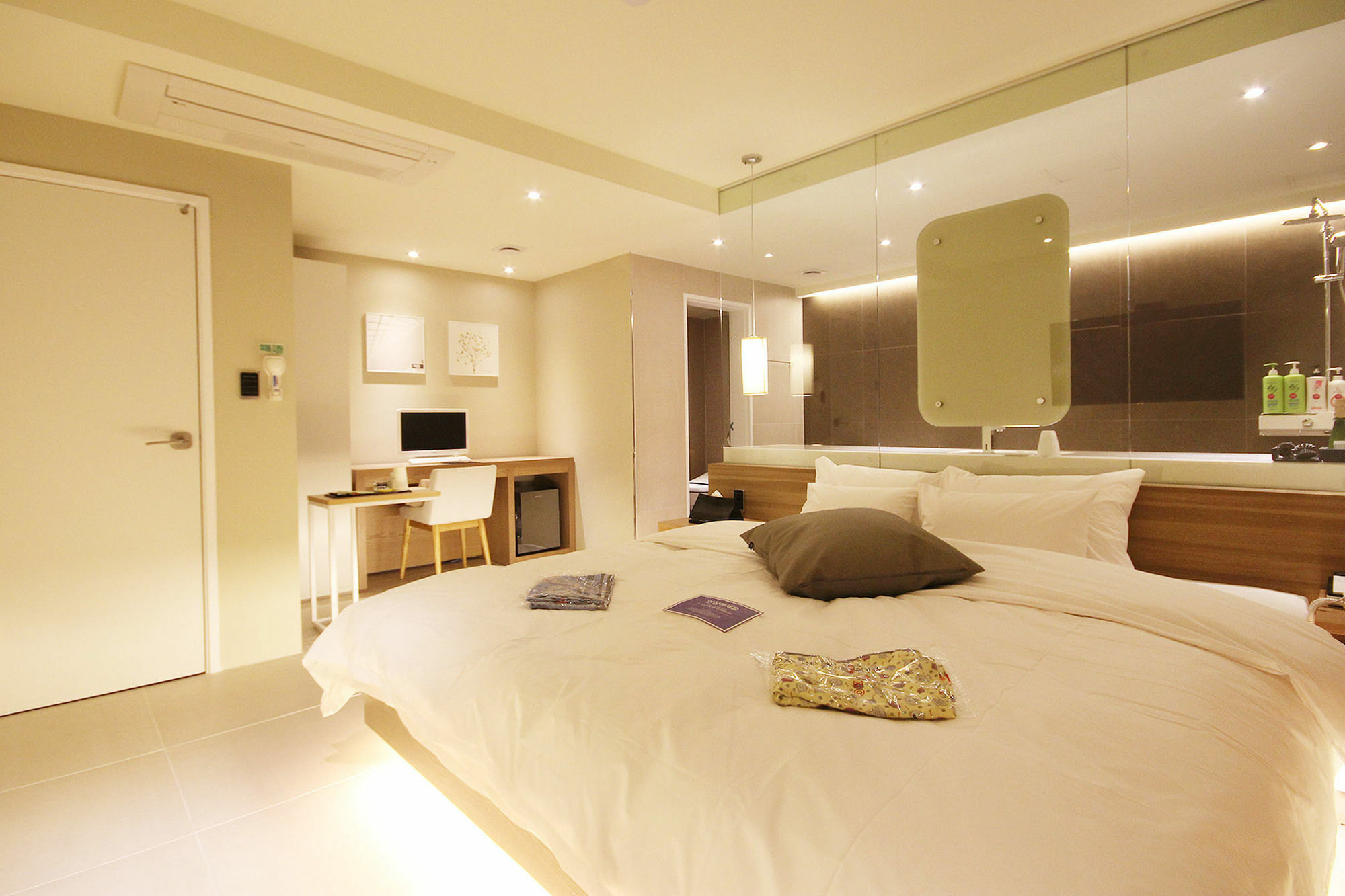 בוסאן Hotel Yaja Sasang Terminal מראה חיצוני תמונה